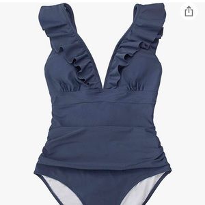 CUPSHE Women's V Neck One Piece Swimsuit Ruffled Lace Up Monokini